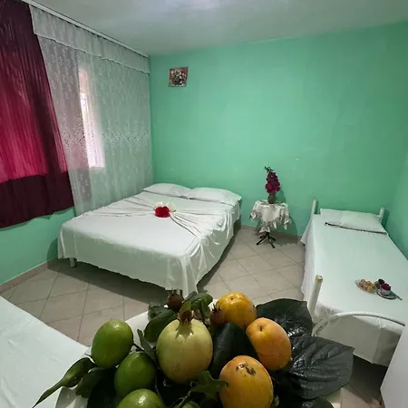 Bushi Rooms- Garden And Free Parking Near Durrës