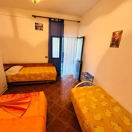 Gæstehus Bushi Rooms- Garden And Free Parking Near *