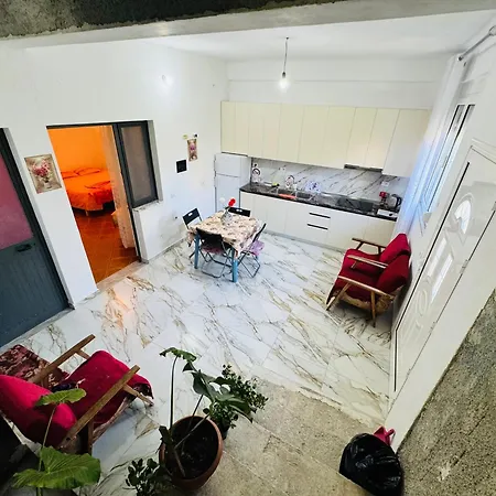 Bushi Rooms- Garden And Free Parking Near * Durrës