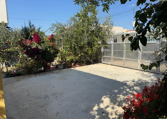 Bushi Rooms- Garden And Free Parking Near * Durres